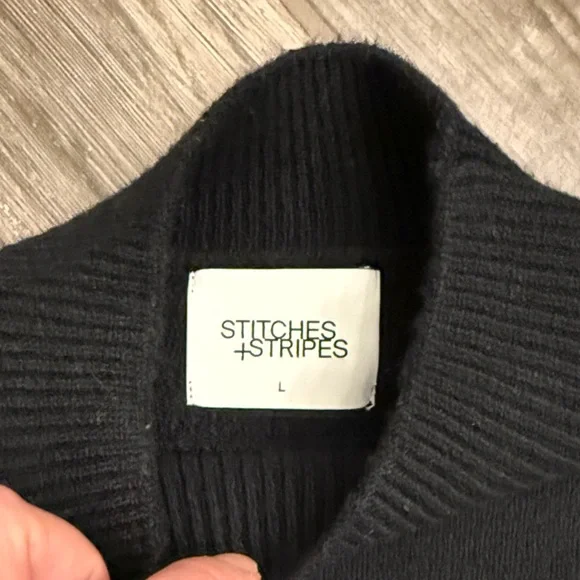 Classic Black Turtleneck Sweater Vest for Women - Picture 2 of 3